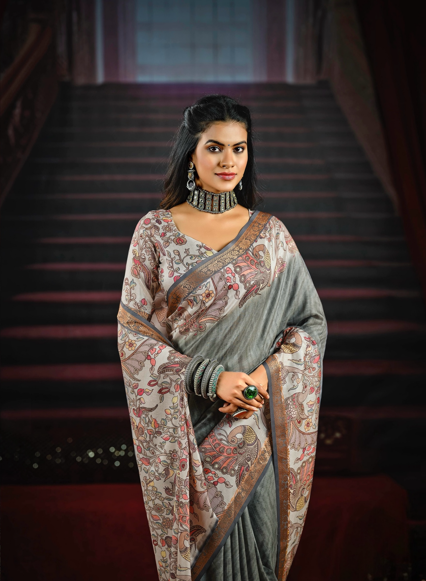 Sophisticated Grey Saree with Artistic Peacock Motifs and Intricate Border, Perfect for Festive Gatherings and Special Events